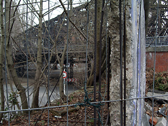 Blick aus Mitte entlang der Restmauer