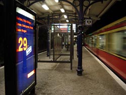 S-Bahnhof Yorckstraße bei Nacht