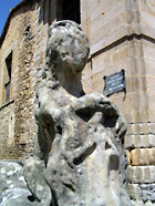 Skulptur in Santillana